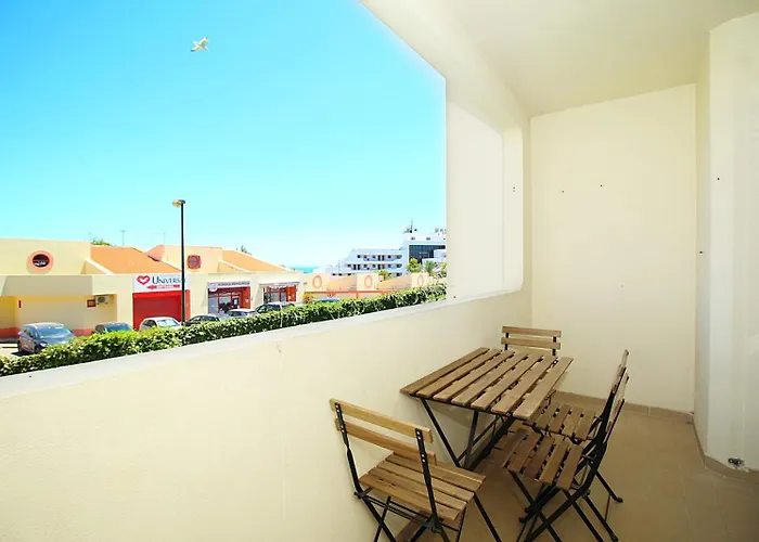 Belavista Tenis Sweethouse